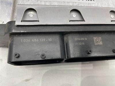 8806_7