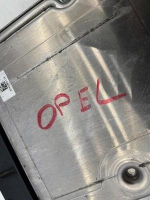8695_9