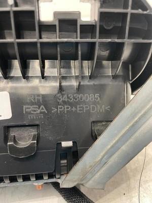 7689_12