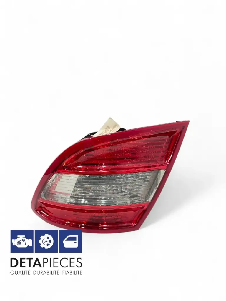 ✅Feu / Phare arrière droite MERCEDES C220 2011 A2048203864 71342395 
