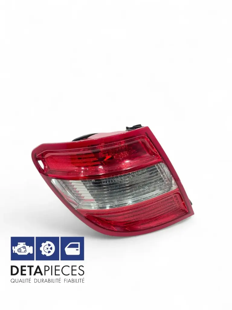 ✅Feu / Phare arrière gauche MERCEDES C220 2011 A2048203764 2048203764 71342395