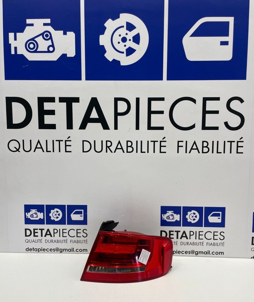 ✅FEU ARRIÈRE DROIT AUDI A4 2,0 TDI SE 2010 L: 52436494 R:  8K5945096D