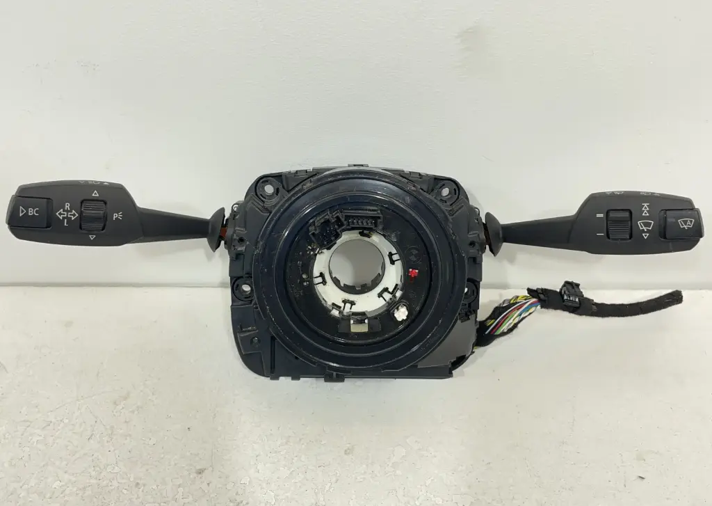 ✅Commodo commande essuie-glace /phare BMW X1 E84 2015 39300208231 549578