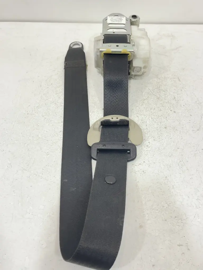 ✅Ceinture de Sécurité avant Gauche TOYOTA PRIUS 2015 7W4570-P 71349935 