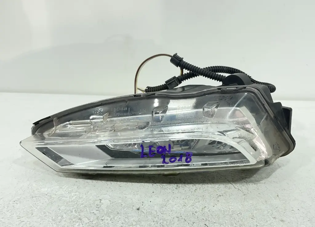 ✅FEU ANTIBROUILLARD AVANT GAUCHE SEAT LEON 2018 5F0941701B 1ND012996 71937455