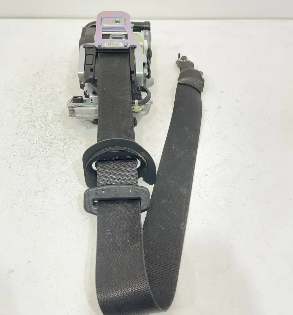 ✅Ceinture de Sécurité avant Droite MERCEDES C220 2048602686 616424600 71342395