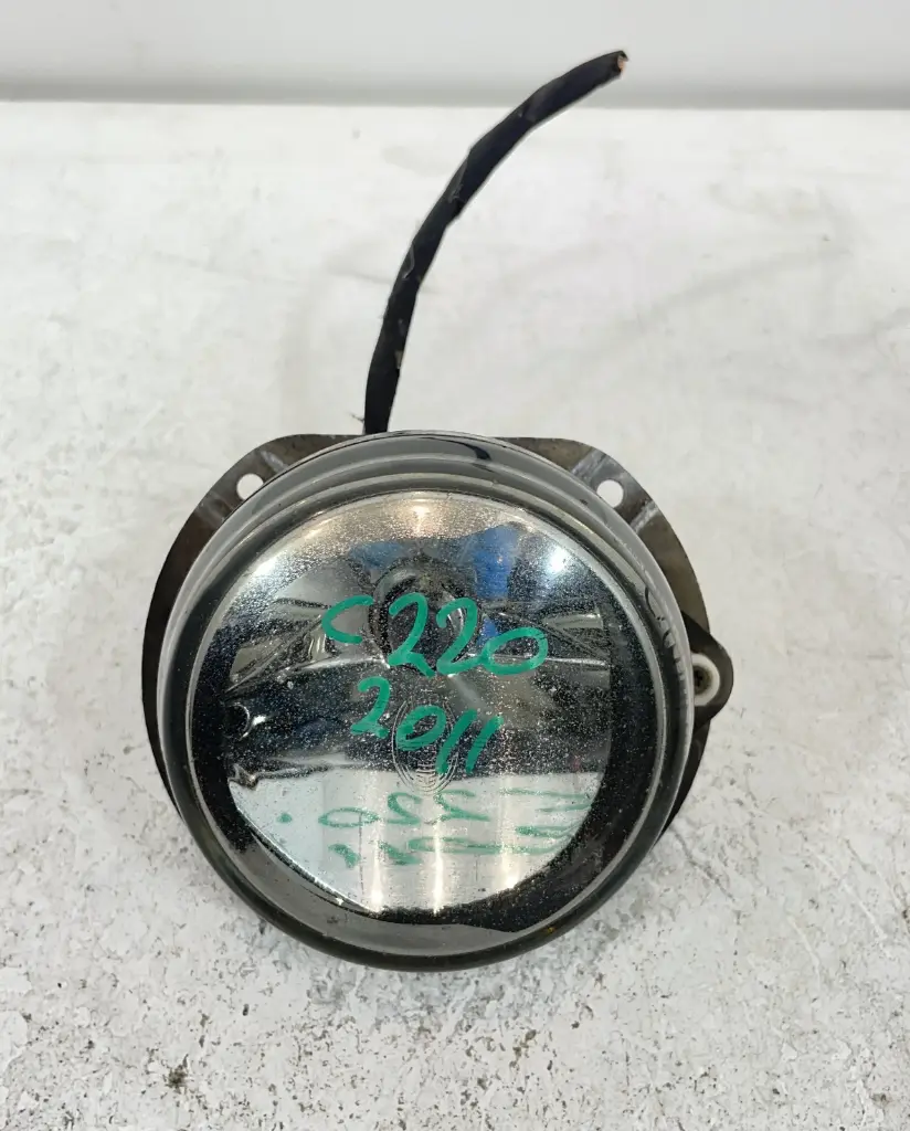 ✅FEU ANTIBROUILLARD AVANT DROIT MERCEDES C220 2011 1N0009295 71342395