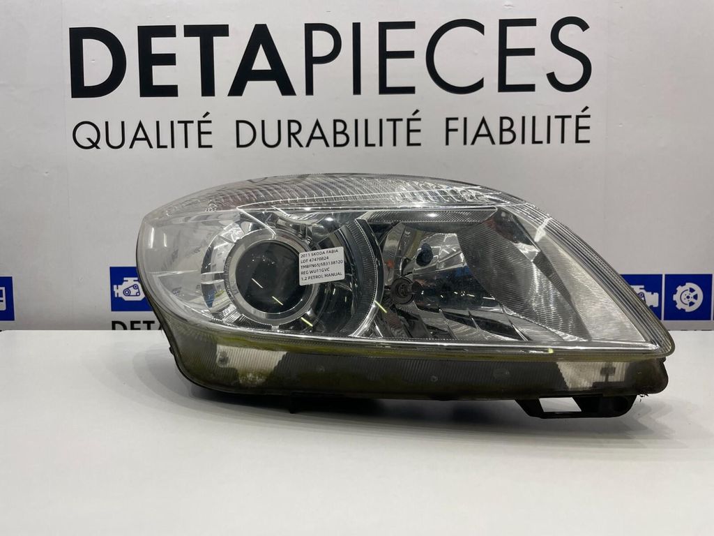 ✅Phare/Optique avant principal droit SKODA FABIA 2011  5J1941018F 47470824