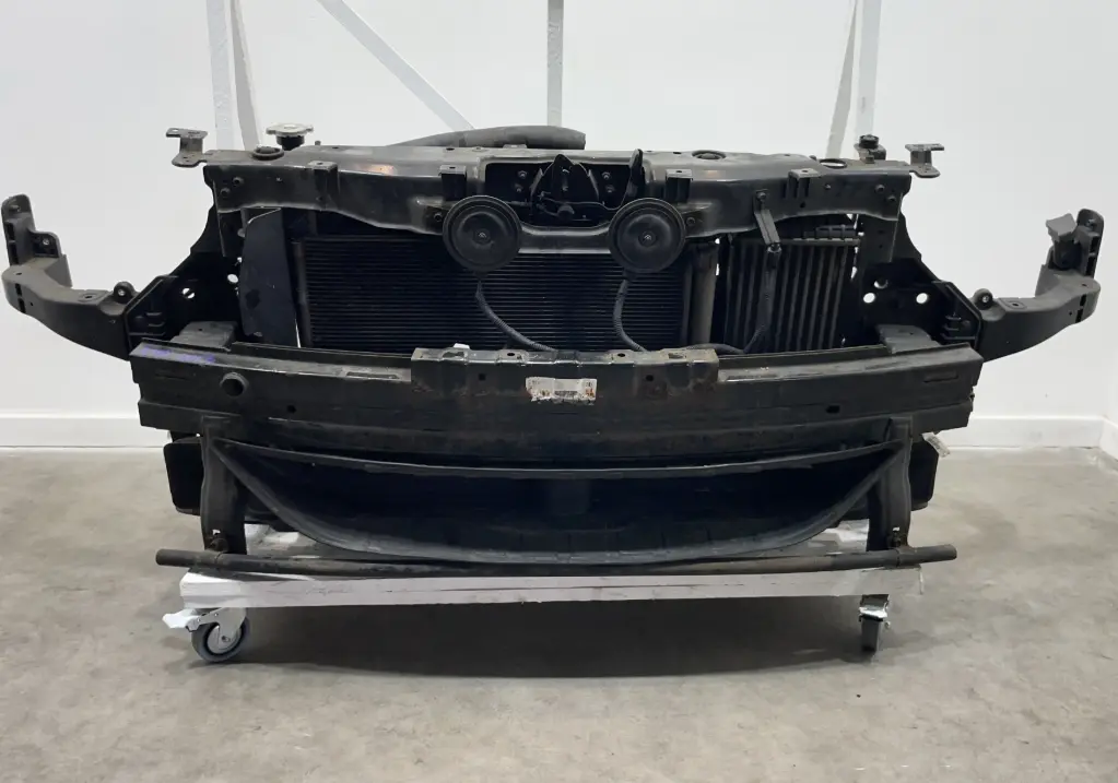 ✅Support de radiateur sur cadre face avant HYUNDAI I40 2013 641013Z051 81549525 