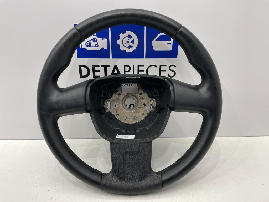 ✅VOLANT DE DIRECTION SKODA FABIA 2012  62793864 3T0419091H 3T0419091