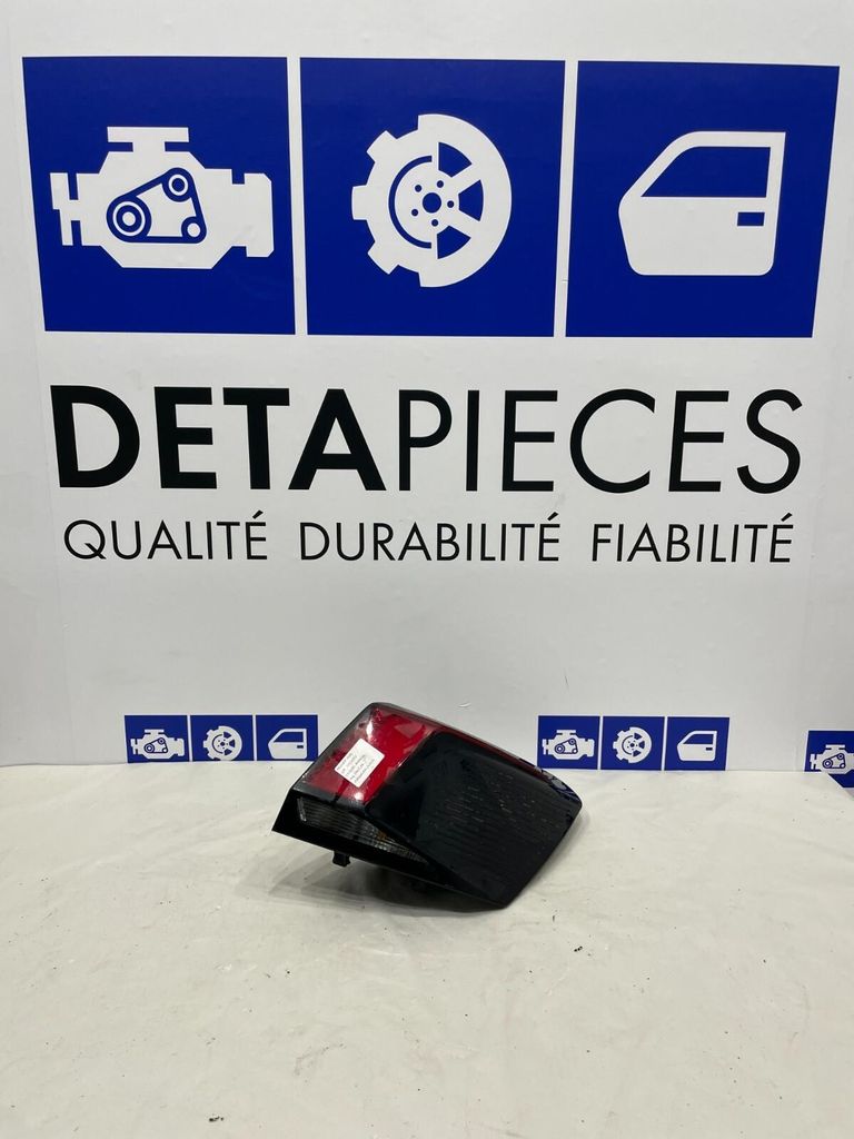 ✅PEUGEOT 3008 2017 FEU PHARE ARRIERE DROITE 9810477080