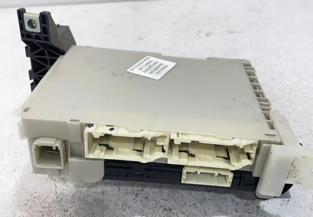 ✅Module de contrôle carrosserie centrale TOYOTA PRIUS 2015 8922147280 71349935 