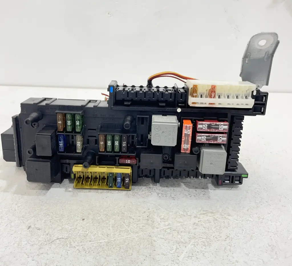 ✅Boîte À Fusibles MERCEDES C220 S204 2011 2049060805 2045459032 71342395 
