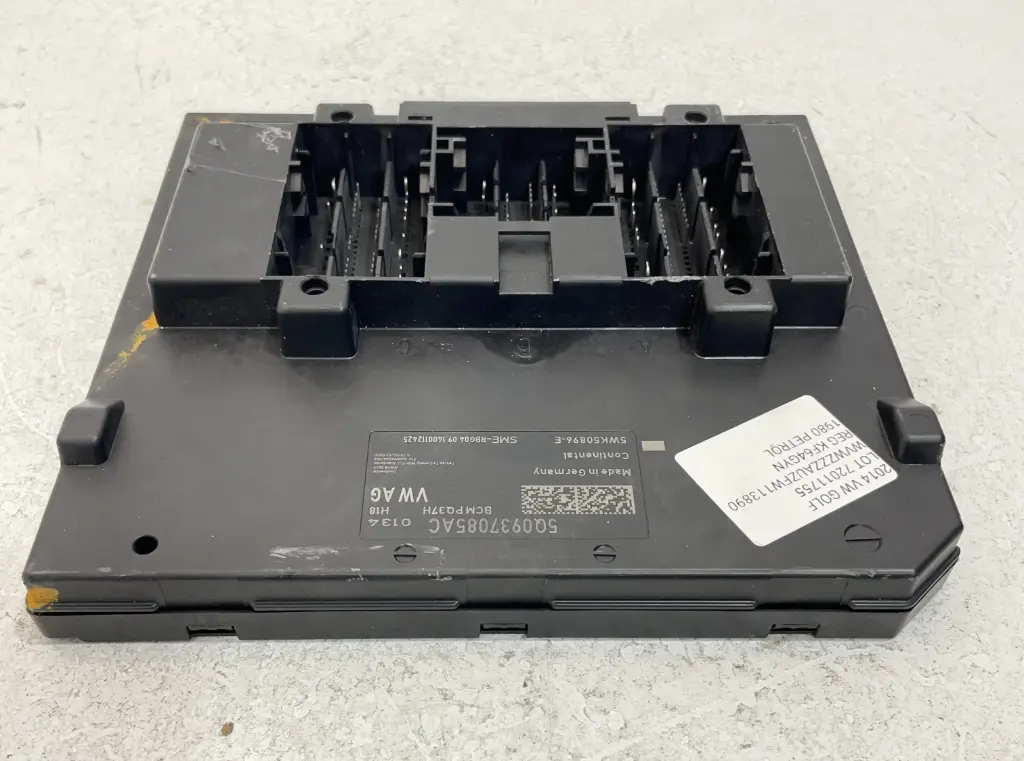 ✅Module de commande carrosserie VW GOLF 2014  5Q0937085AC 5WK50249 72011755 