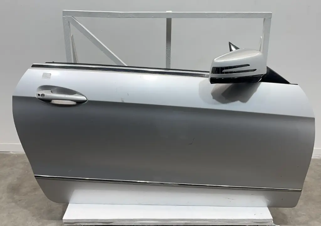 ✅Porte avant droite MERCEDES E220 C207 2012 A2077200205 561784 (SANS RETRO)