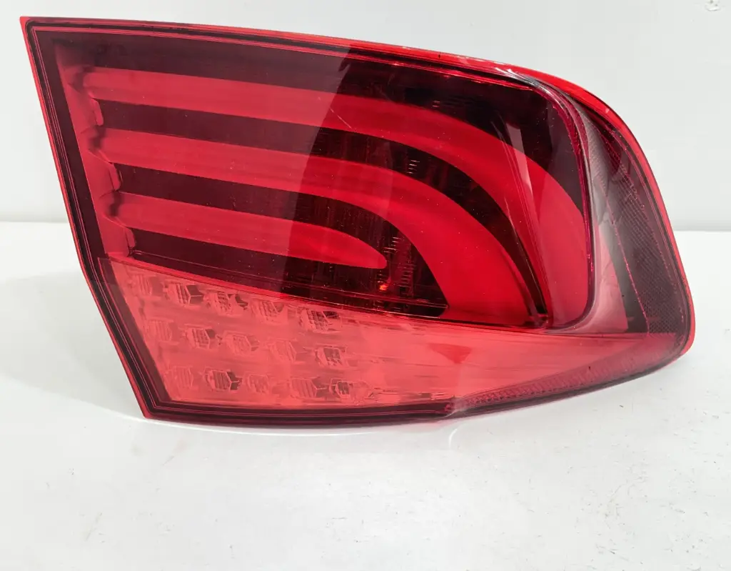 ✅Feu / phare arrière gauche BMW 520D 2010 F10 63217203229 173462-01 562114 