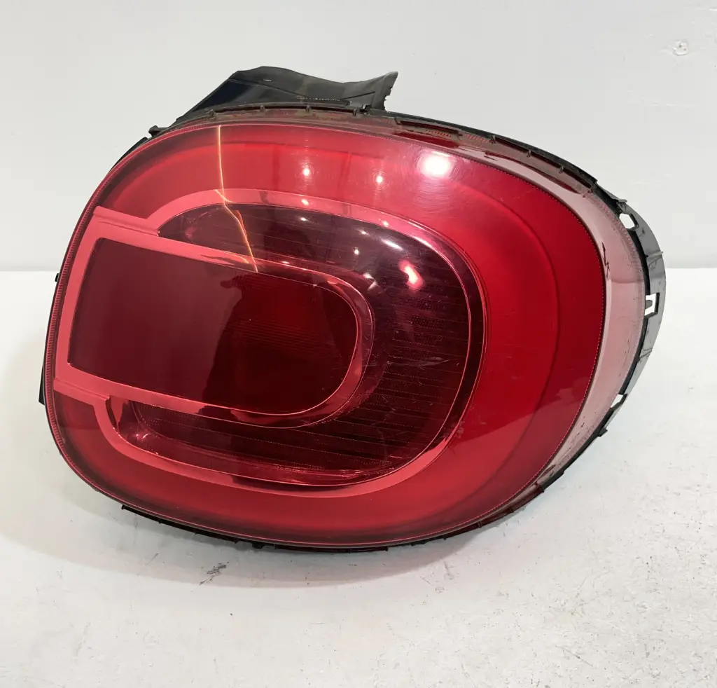 ✅Feu / phare arrière droite FIAT 500L 2014 51883571 03476000 551344 