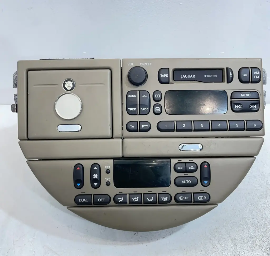 ✅Autoradio avec lecteur CD JAGUAR S-TYPE 2002 XR8F-18K876-BHAEK 311916 