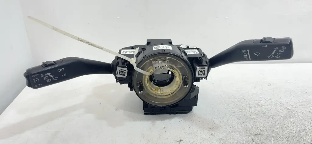 ✅Commodo commande essuie-glace/phare VOLKSWAGEN SCIROCCO 1K0953503HB 556587