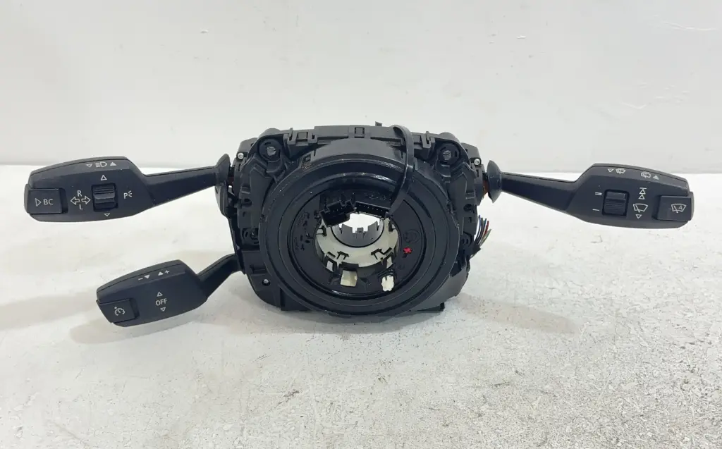 ✅Commodo commande essuie-glace /phare BMW X1 2012 E84 9122509 01108170 561418