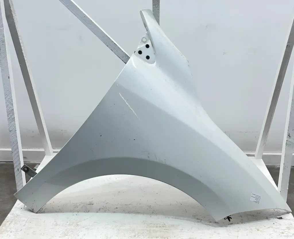 ✅Aile avant droite RENAULT MEGANE III Coupe 2014  631005149R 560393 