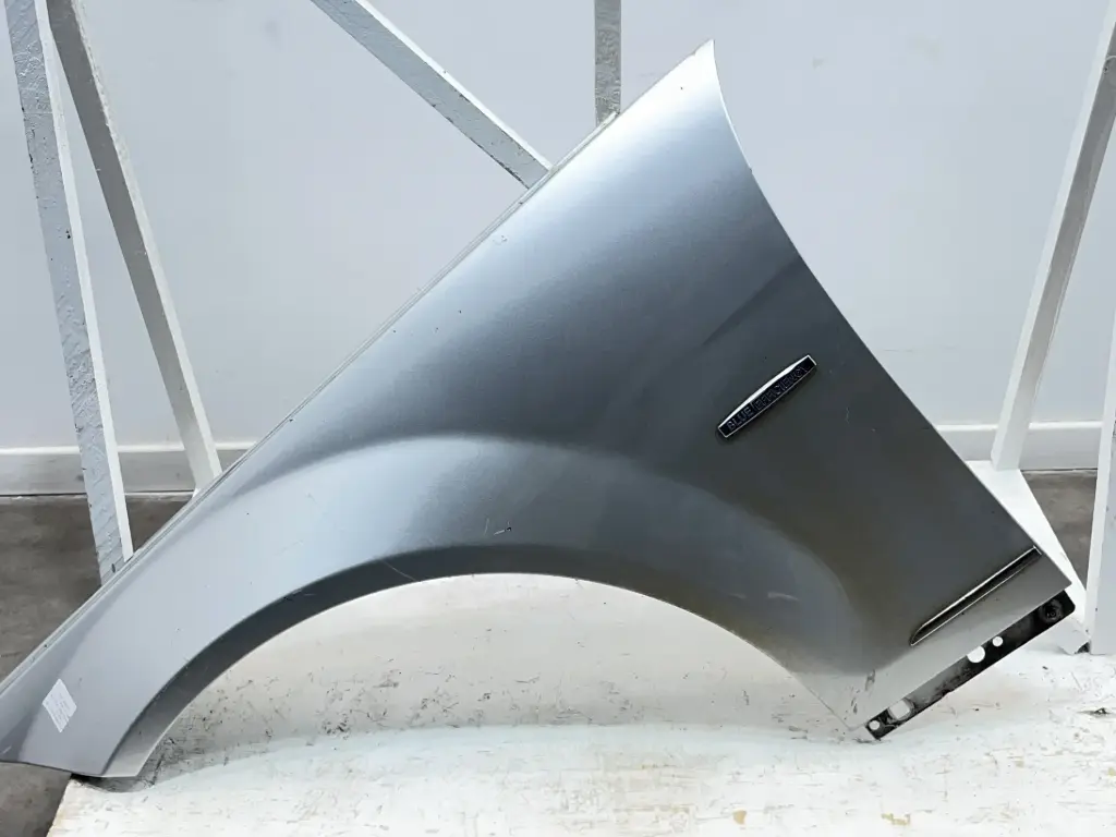 ✅Aile avant gauche MERCEDES C200 W204 2010 A2048801318 A2048800118 560752 