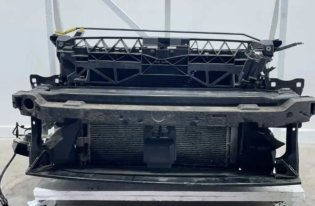 ✅Support de radiateur sur cadre face avant  SEAT LEON 2018 5F0805588F 71937455