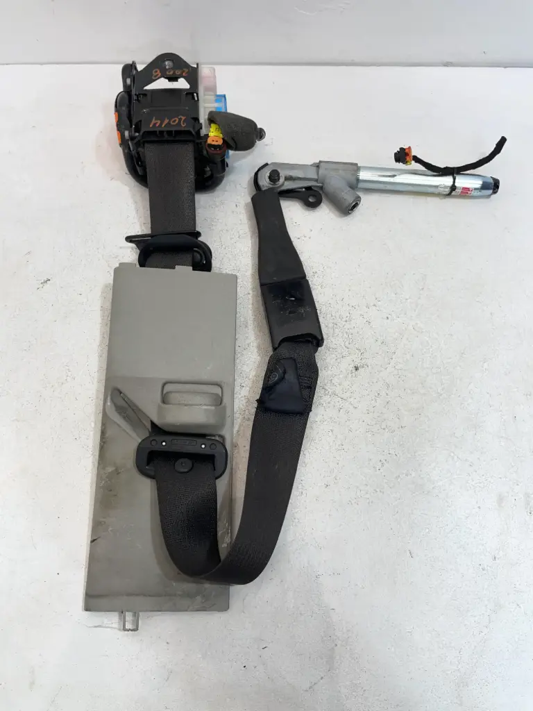 ✅Ceinture de Sécurité avant Droite PEUGEOT 2008 99613691 306302399P10 560067