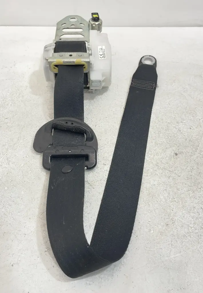 ✅Ceinture de Sécurité avant Droite TOYOTA AVENSIS III Wagon 2013 7P1510-P 556980