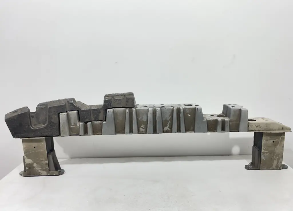 ✅Traverse pare-choc arriére FIAT 500L 2014  51904088  551344 