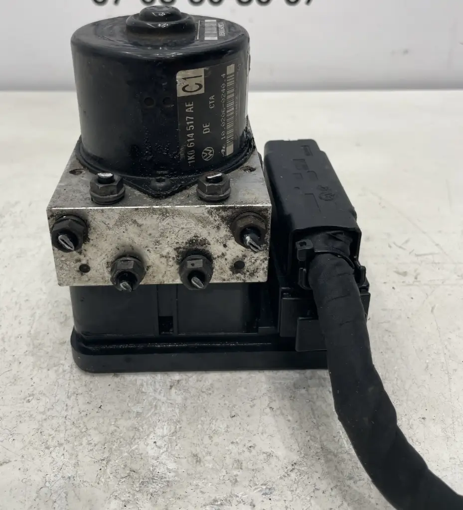 ✅Bloc / Pompe Abs VOLKSWAGEN GOLF V 2.0D 125KW 1K0614517AE  Y00000004 