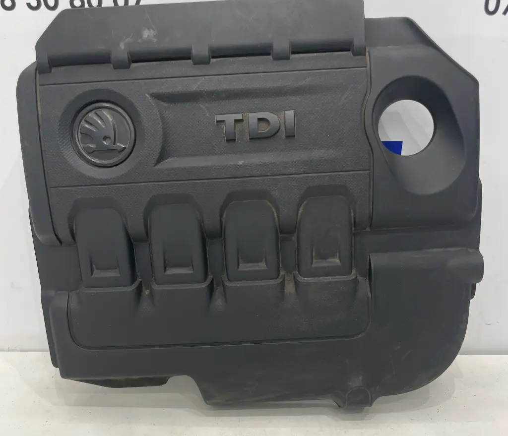 ✅COUVERCLE/CACHE MOTEUR SKODA OCTAVIA 2016 1.6D 04L103925T 04L103954T 58629955