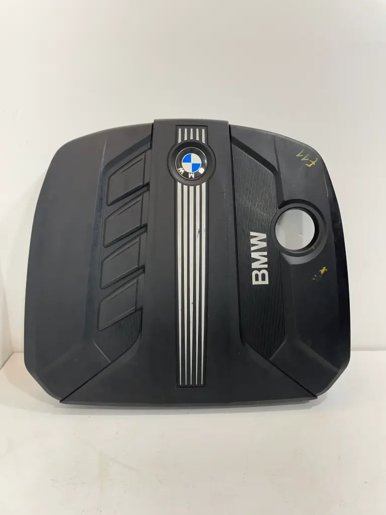 ✅COUVERCLE/CACHE MOTEUR BMW 520D 2011 F11 2.0D 13717802847 554302
