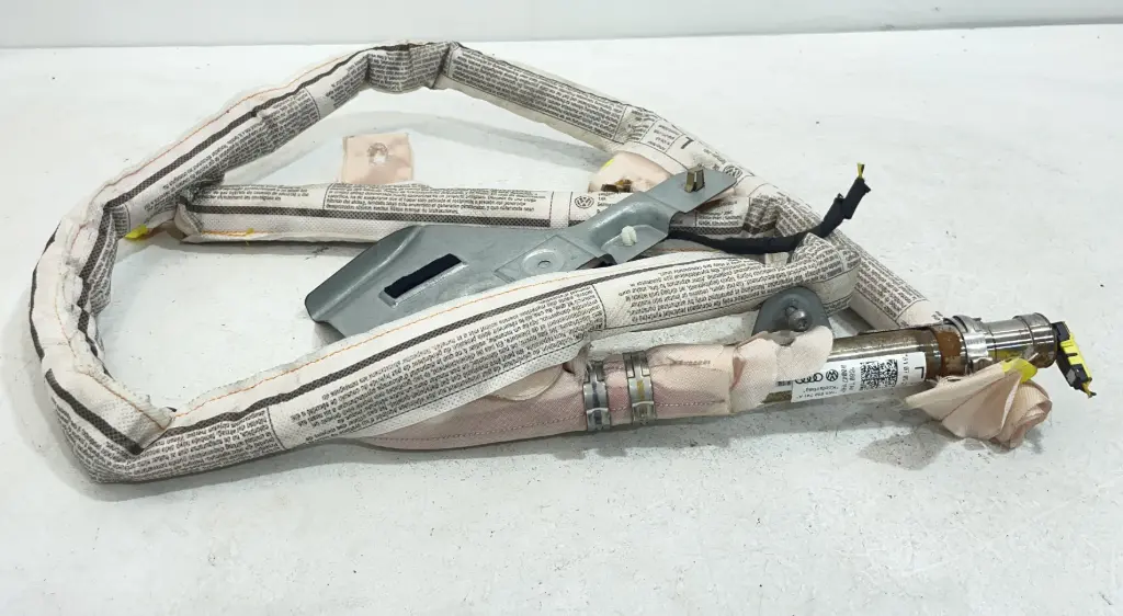 ✅Airbag Rideau Laterale Gauche VOLKSWAGEN SCIROCCO III 2009 1K8880741A 556587 