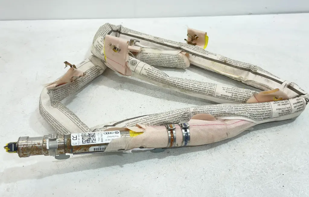 ✅Airbag Rideau Laterale Droite VOLKSWAGEN SCIROCCO III 2009 1K8880742A 558888 