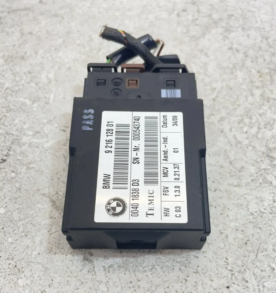 ✅Module De Ceinture De Sécurité BMW 320I 2010 E92 921612801 559821