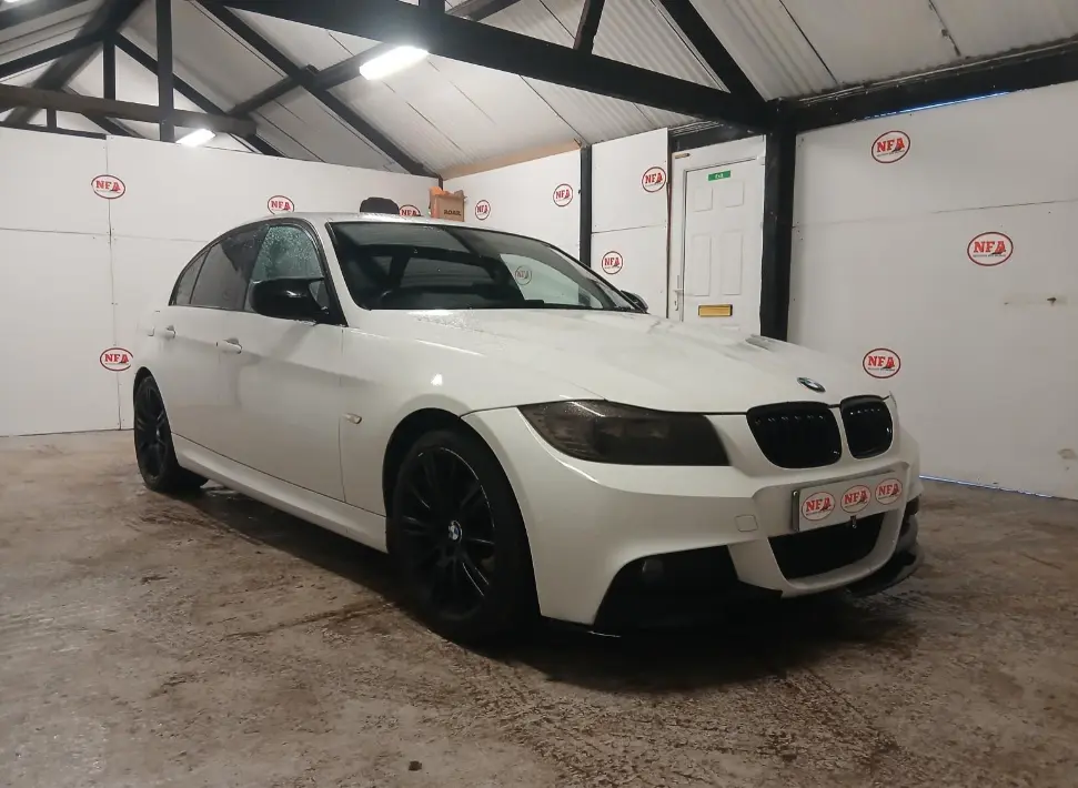 BMW 318I 2010 E90 
