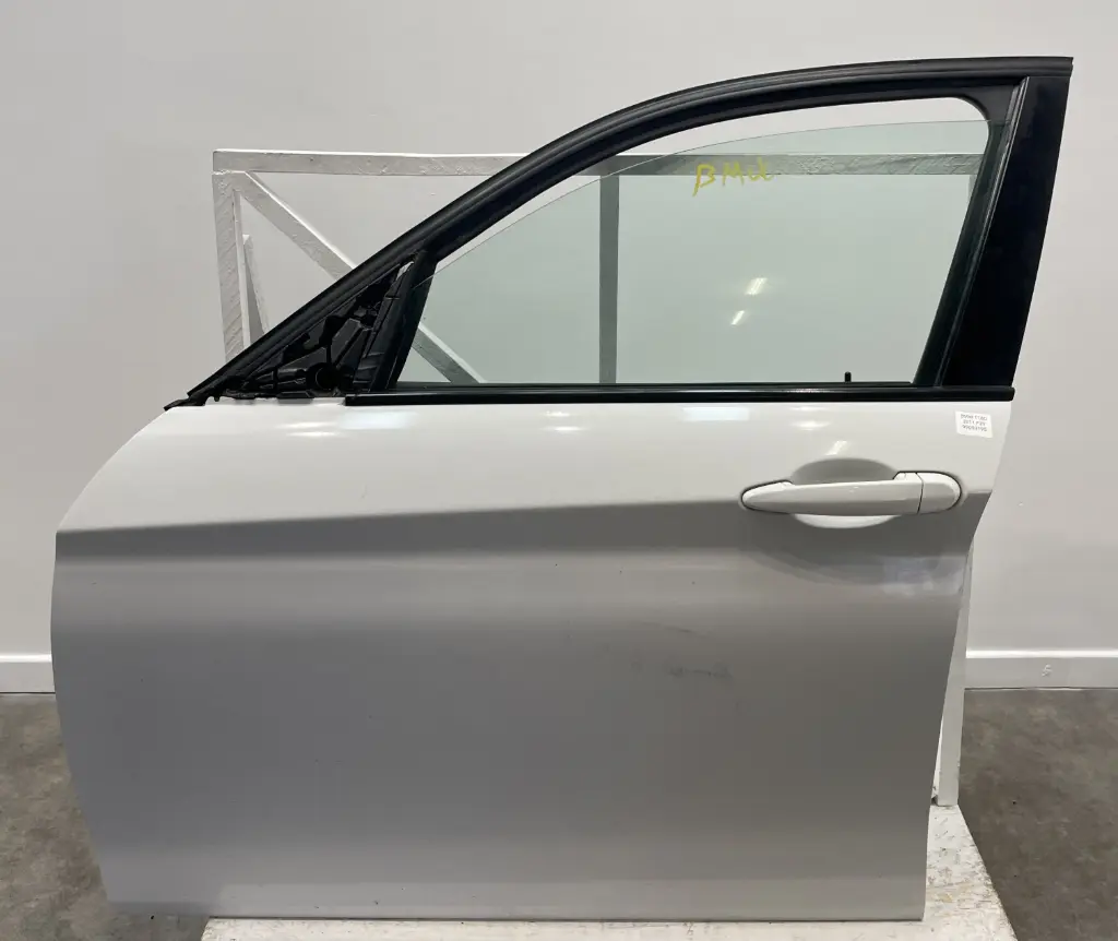 ✅Porte avant gauche BMW 118D 2011 F20 41007284511 7284511 99093195 