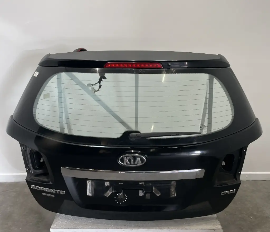 ✅ Hayon / Malle arriere KIA SORENTO II 2010 737002P020 73700 2P020 557130