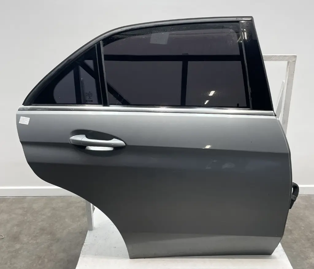 ✅Porte arrieré droite MERCEDES E220 2014 W212  A2127303405 74520915