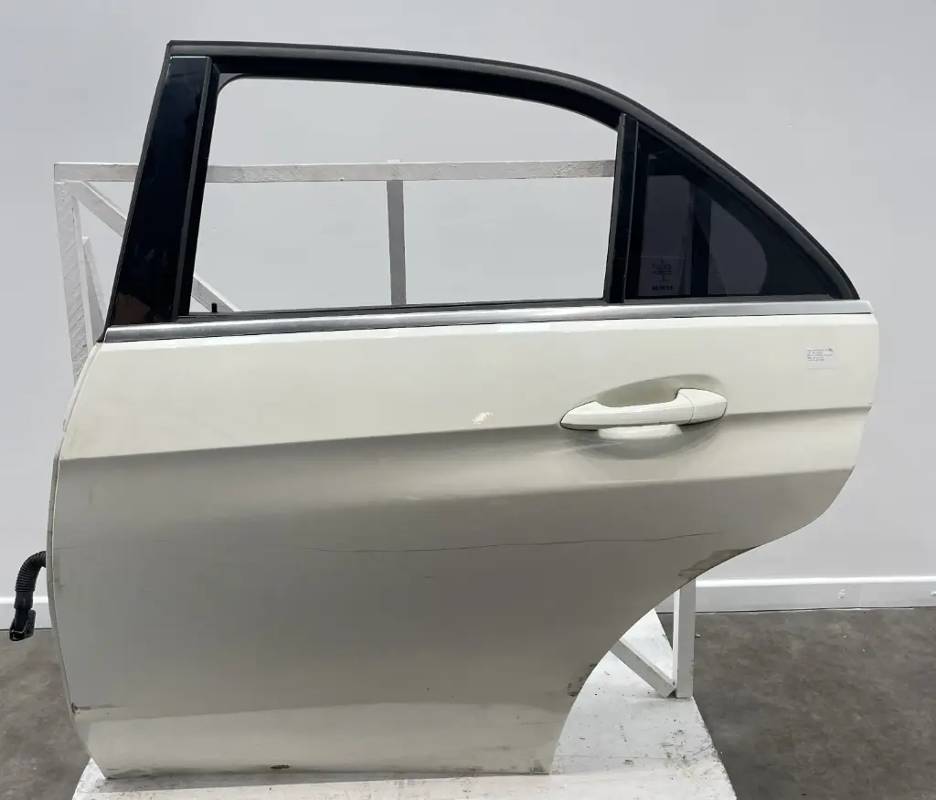 ✅Porte arrieré gauche MERCEDES E300 2014 W212  A2127303305 2127303305 98732235 