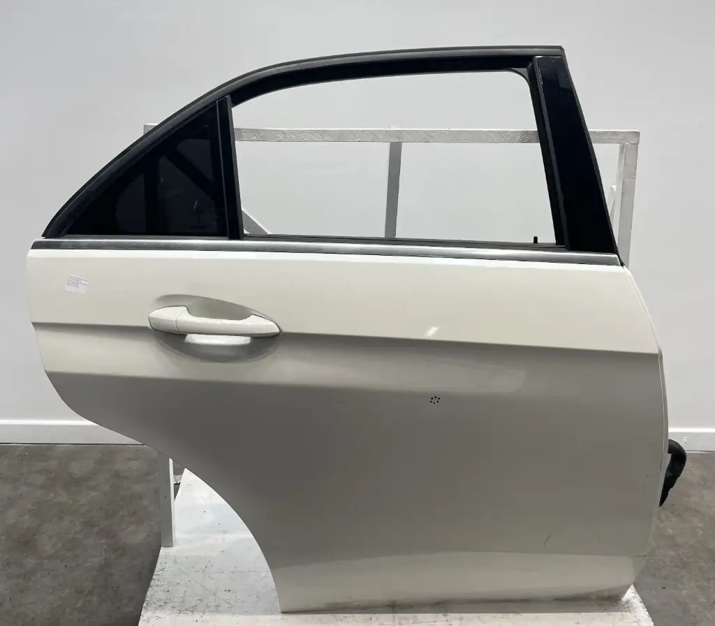 ✅Porte arrieré droite MERCEDES E300 2014 W212  A2127303405 2127303405 98732235 