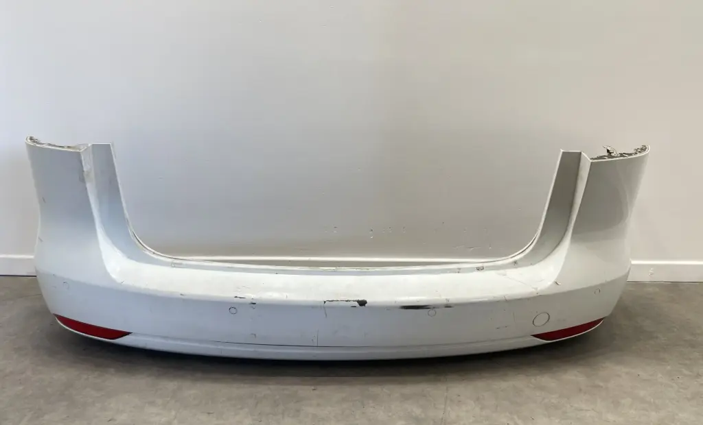 ✅Pare-choc arrière VW TOURAN 2013 1T0807417M 583346