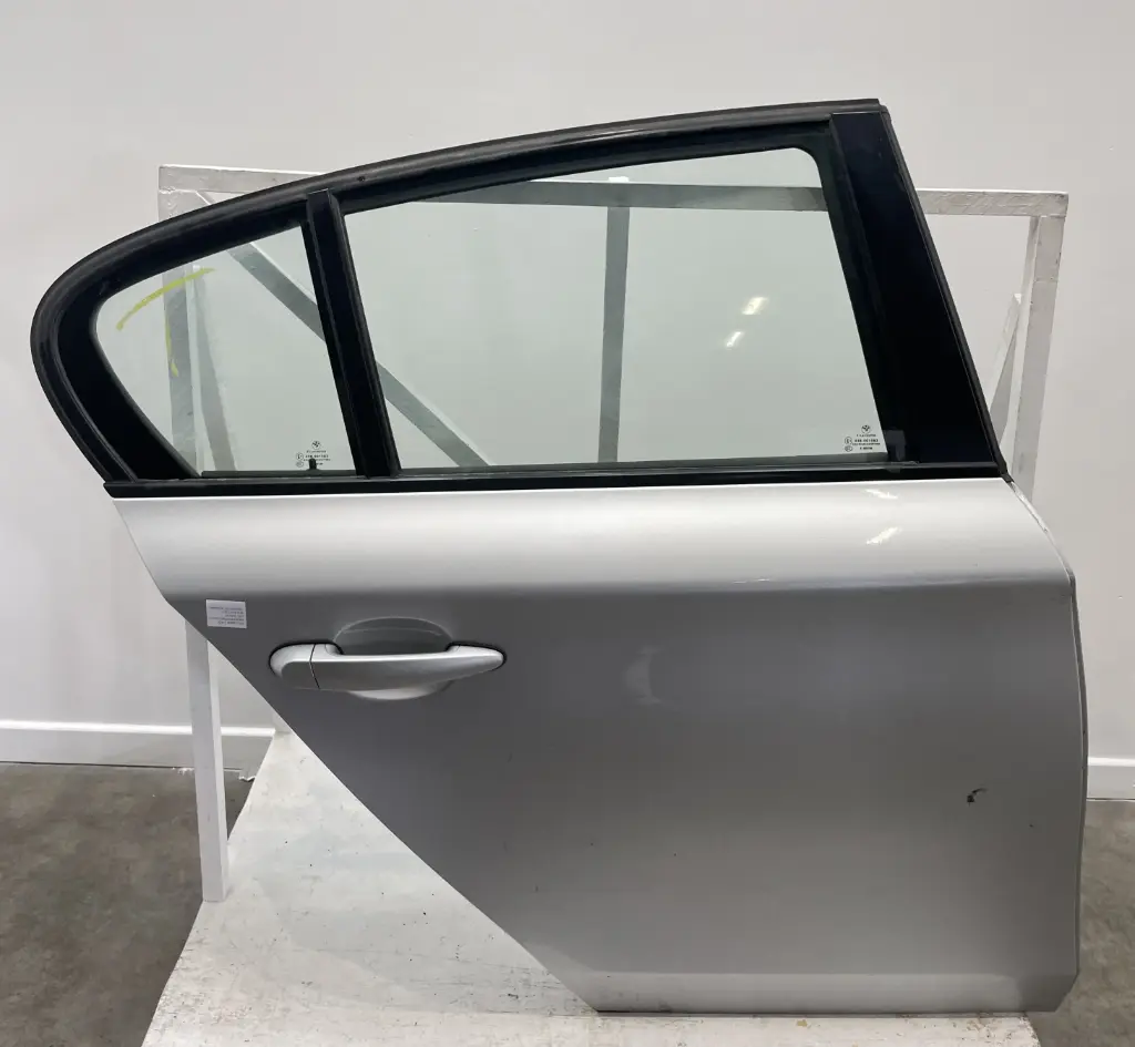 ✅Porte arrieré droite BMW 116D 2011 E87  41525A2A384 5A2A384 580153 