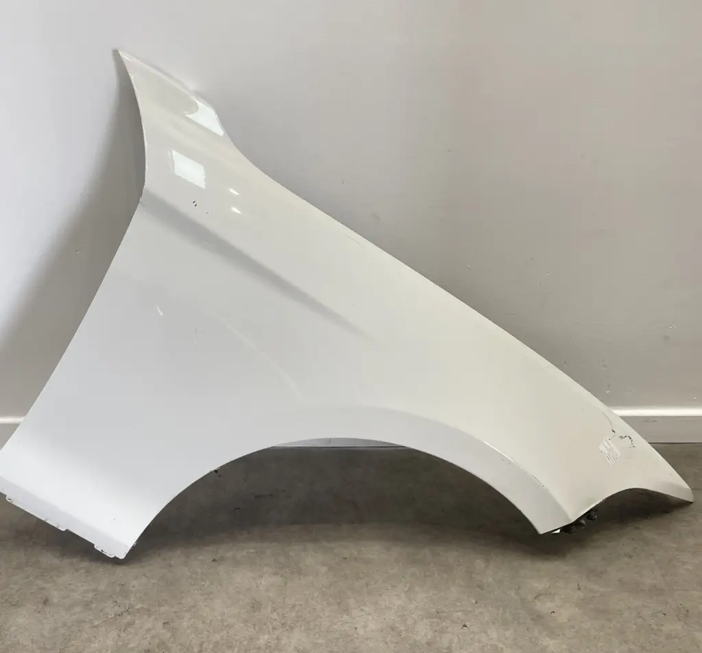 ✅Aile avant droite BMW 116I 2012 F20 41007284646 7284646 576560 