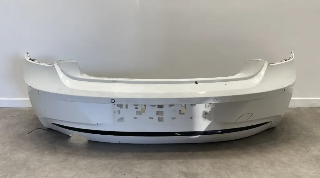 ✅Pare-choc arrière  BMW 118D 2011 F20 51127293557 99093195