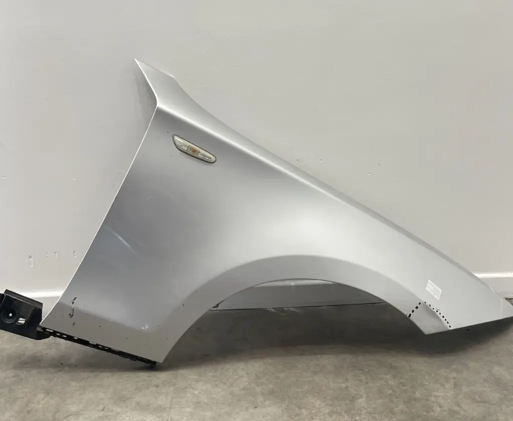 ✅Aile avant droite BMW 116D 2011 E87 41357133228 7133228 581053 