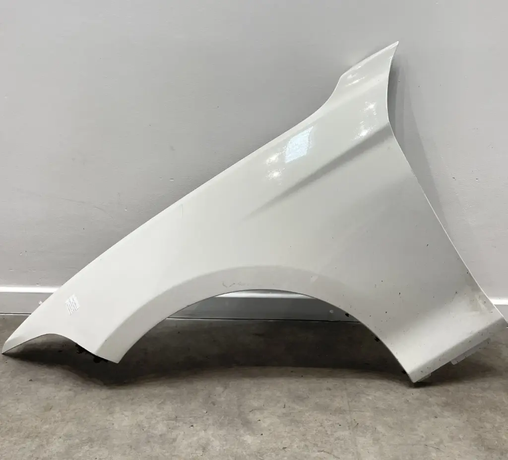 ✅Aile avant gauche BMW 118D 2011 F20 41007284645  7284645 99093195 