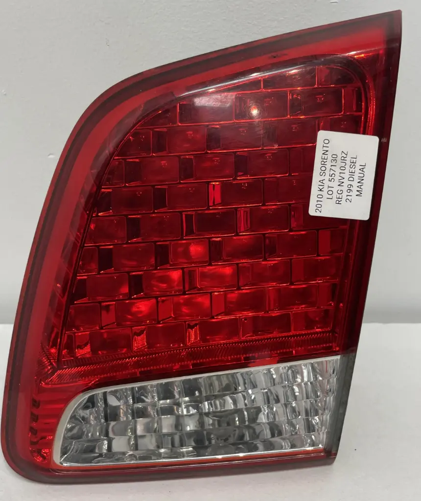 ✅Feux arrière sur hayon droite KIA SORENTO II 2010 924062P020 92406-2P020 557130