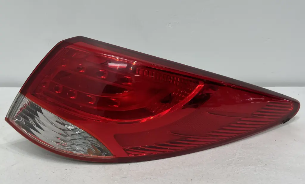 ✅Feu / phare arrière droite HYUNDAI IX35 2012 92402-2Y0 924022Y0 579558 